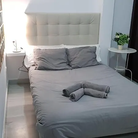 Apartment J&e Center