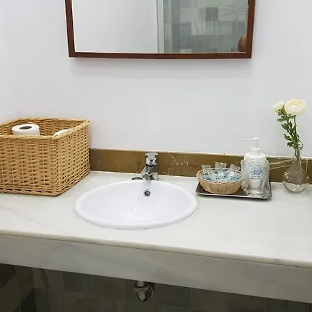 Apartment J&e Center